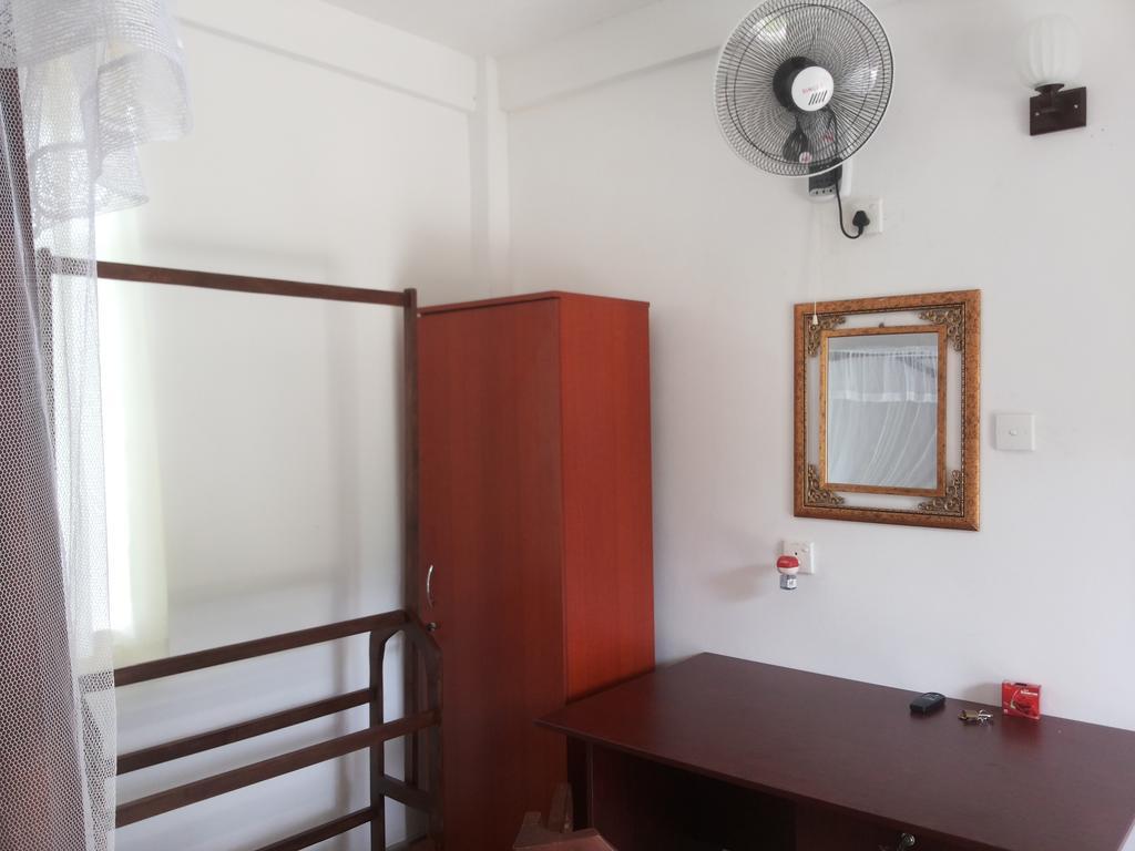 Singha Holidays Villa Mirissa Room photo